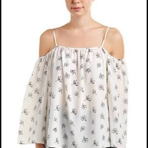 NWT Vince Camuto off shoulder blouse, S
